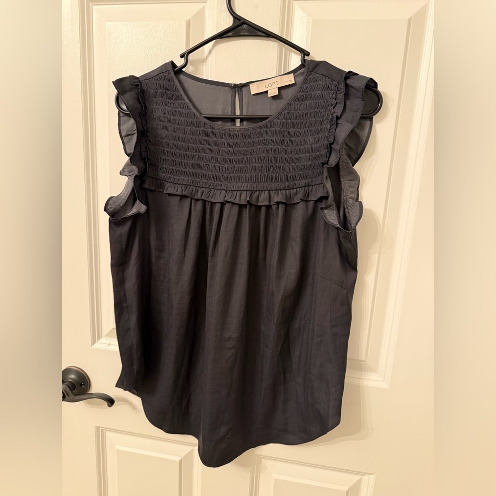 LOFT Women's Grey Sleeveless Top